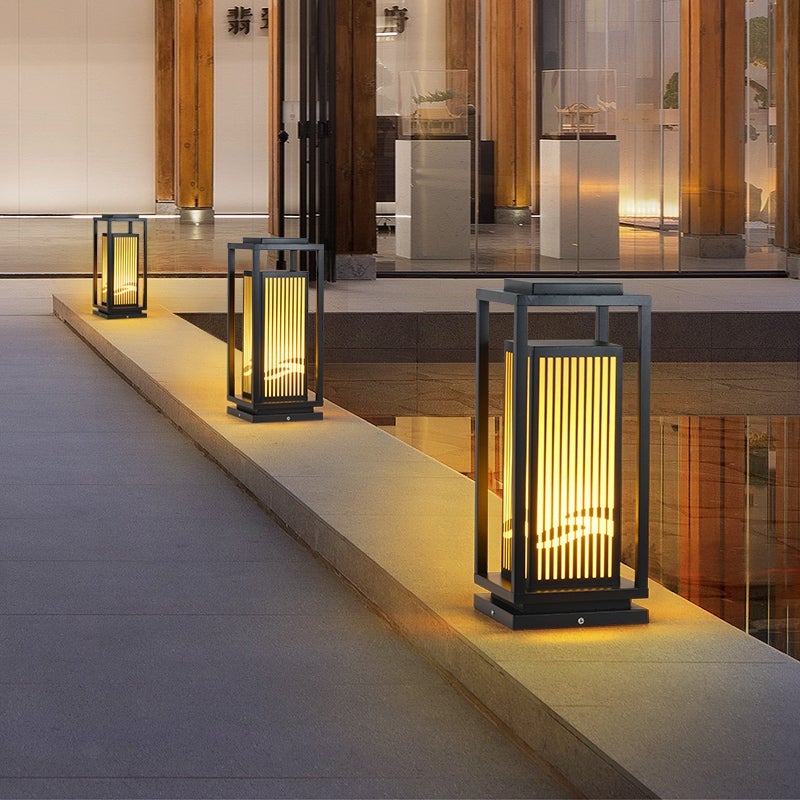 Modern Black Striped Garden Bollard Lights for Outdoor Pathway Lighting