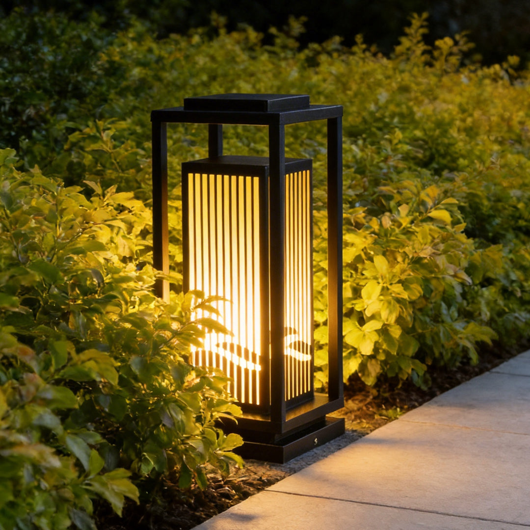 Modern Black Striped Garden Bollard Lights for Outdoor Pathway Lighting