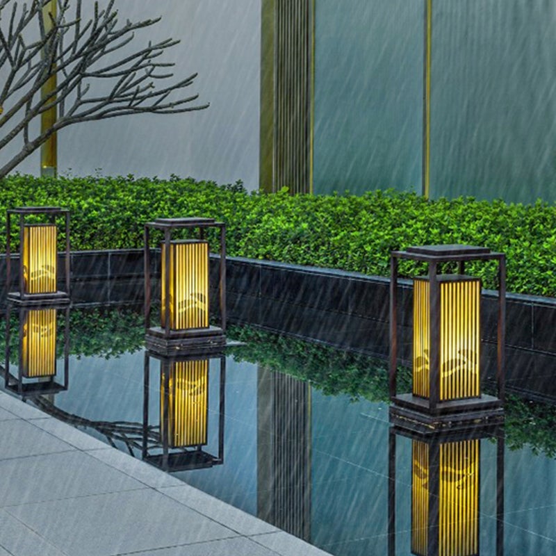 Modern Black Striped Garden Bollard Lights for Outdoor Pathway Lighting