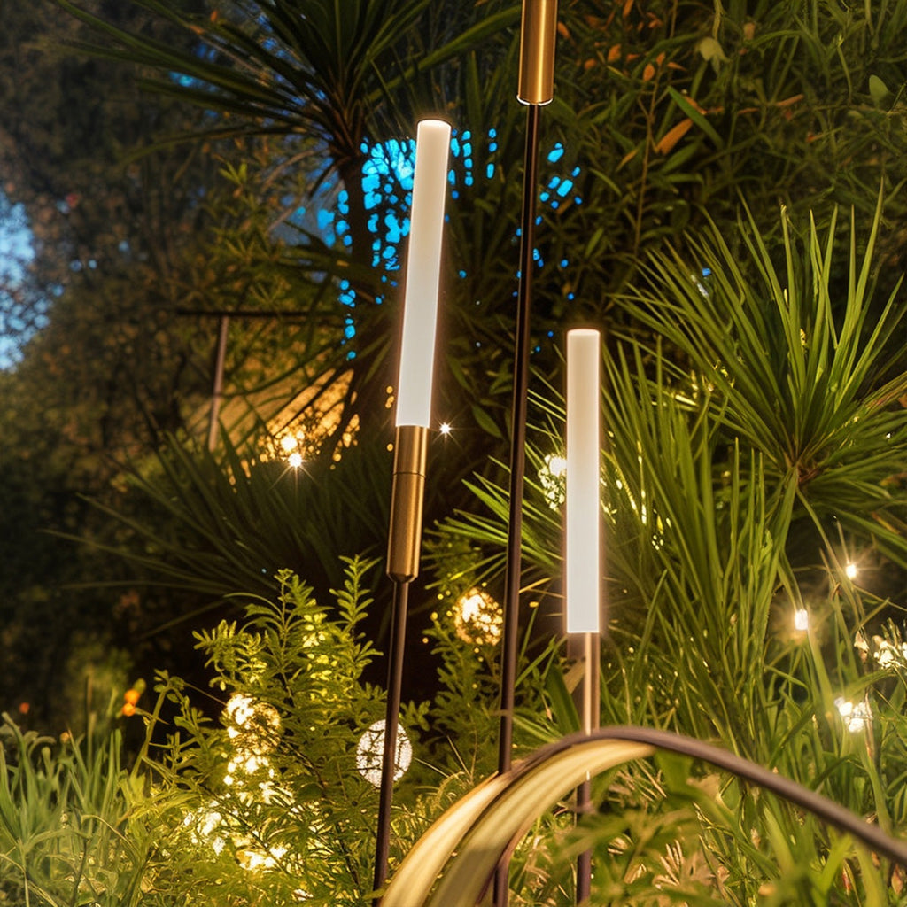Outdoor Waterproof LED Landscape Spike Light for Garden Pathway Lighting