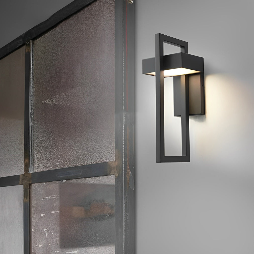 Sleek Black Rectangular LED Outdoor Wall Sconce for Modern Patios