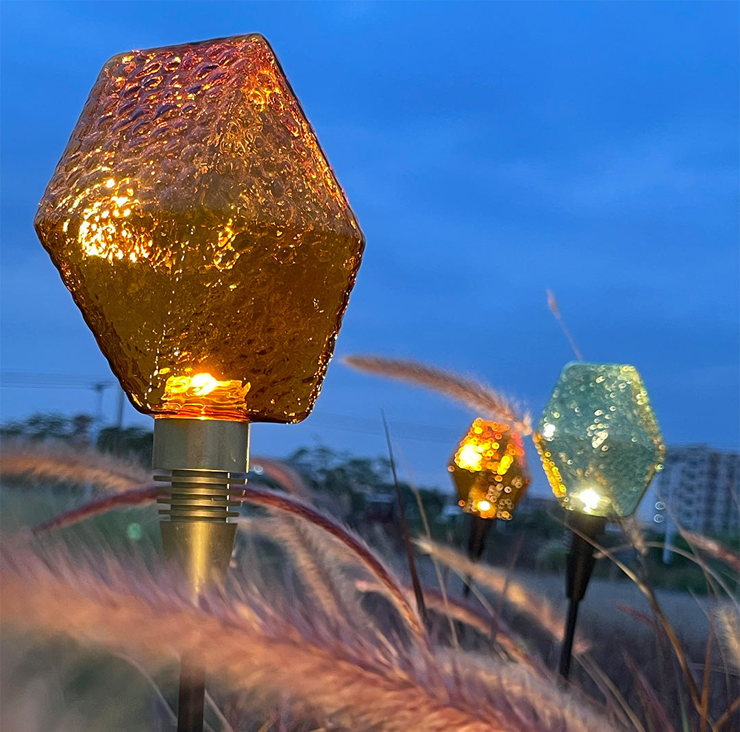 Elegant White LED Diamond Pathway Light for Outdoor Garden Walkway