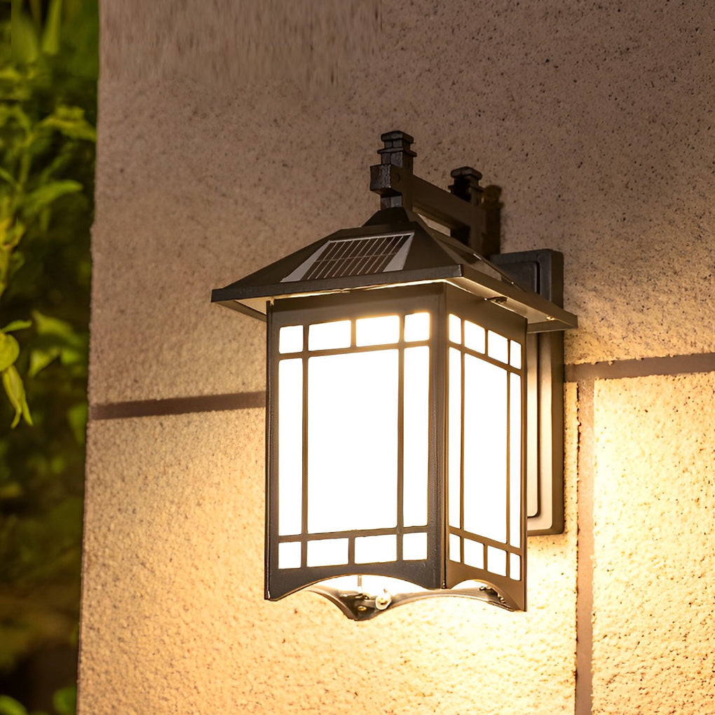 Vintage Industrial LED Lantern Wall Sconce in Die-Cast Aluminum for Entryway
