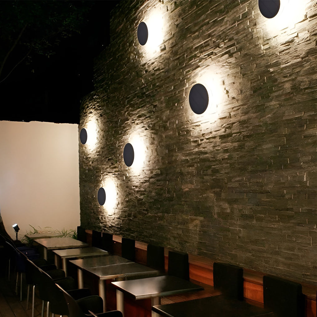 Sleek Solar-Powered LED Disc Lights for Outdoor Garden Pathway Décor