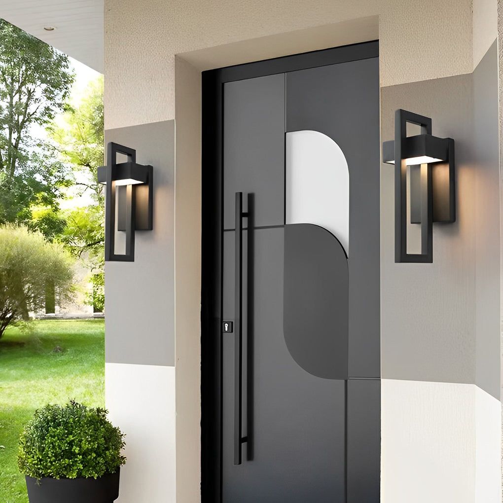 Sleek Black Rectangular LED Outdoor Wall Sconce for Modern Patios