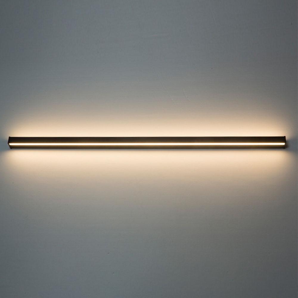 Minimalist Black LED Linear Outdoor Wall Sconce for Patio Garden Lighting