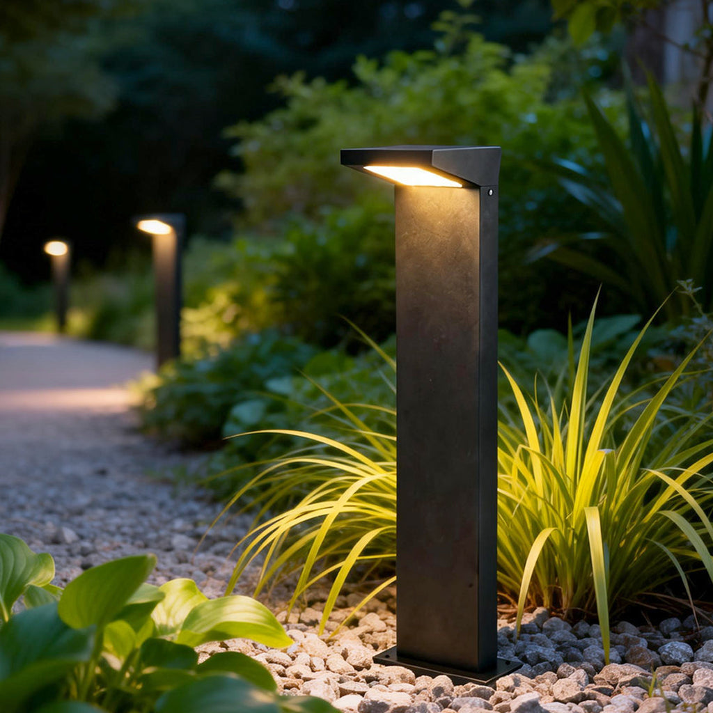Modern Low Voltage Solar LED Bollard Light for Outdoor Landscaping