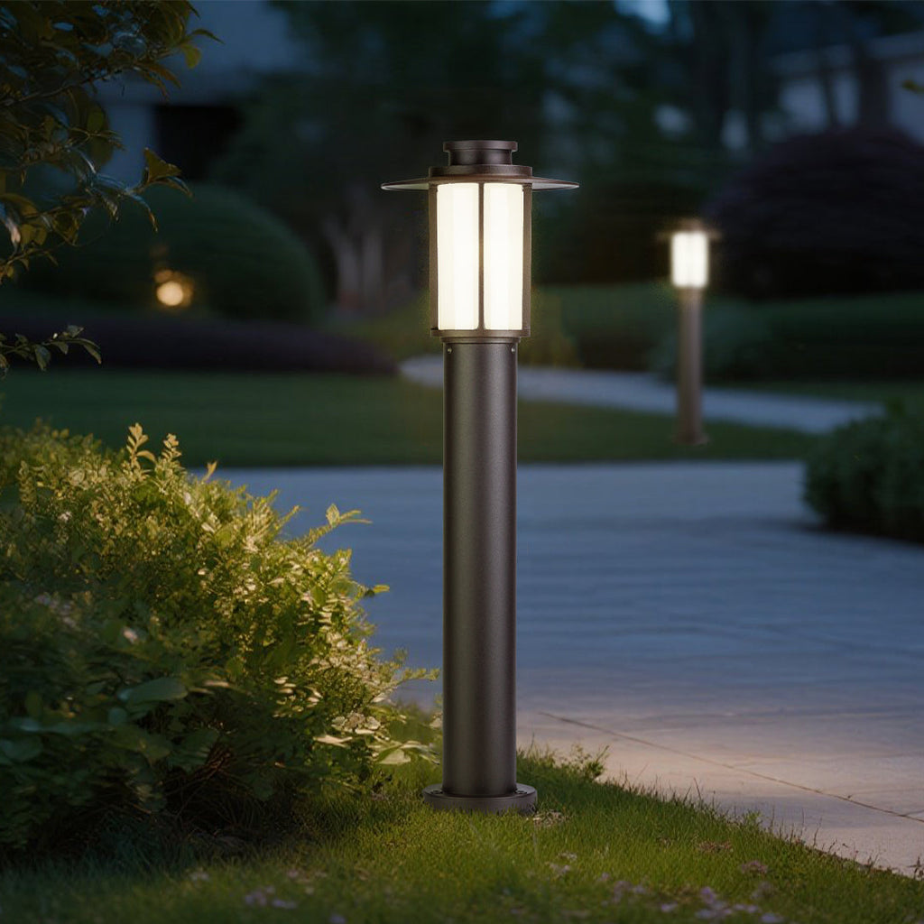 Sleek Black Metal LED Pathway Lights for Outdoor Garden Walkways