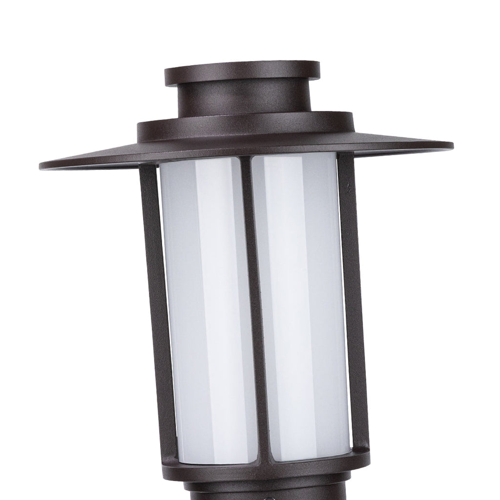 Sleek Black Metal LED Pathway Lights for Outdoor Garden Walkways