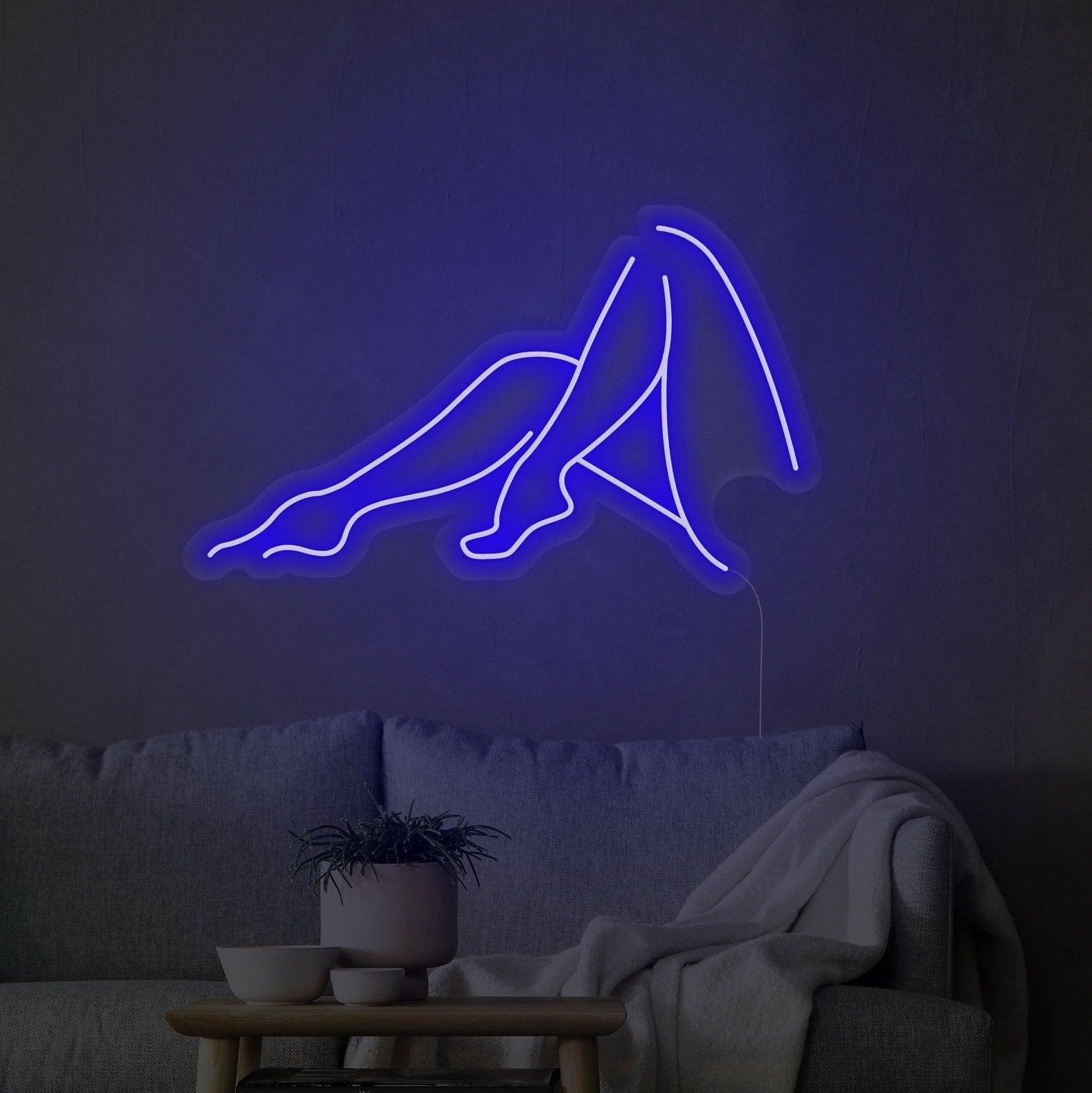 Retro Pink LED Neon Sign - ‘Legs for Days’ Wall Decor for Bedroom