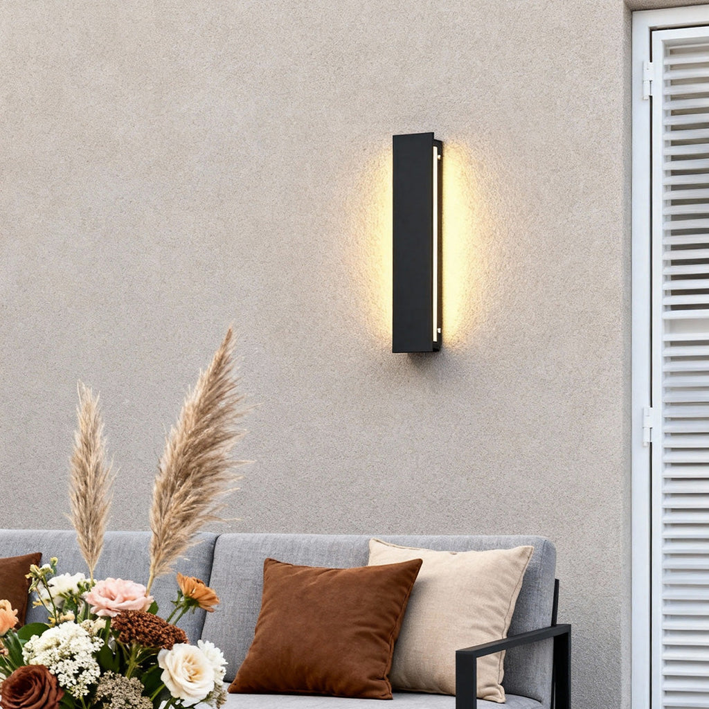 Sleek Black Waterproof LED Linear Outdoor Wall Light for Patio Entrance