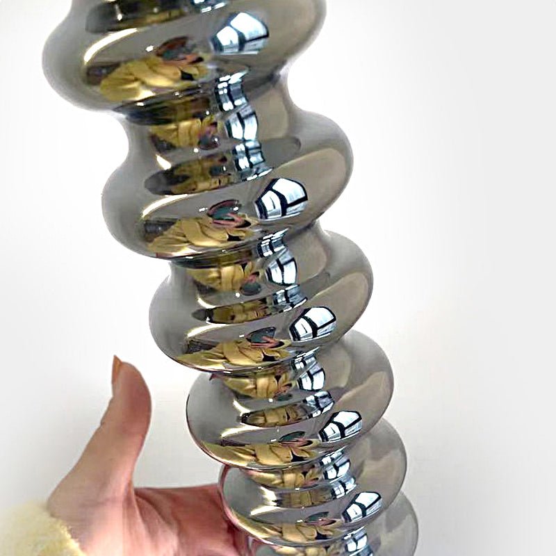 Colorful Spiral Metal Pendant Light Fixture for Modern Living Spaces