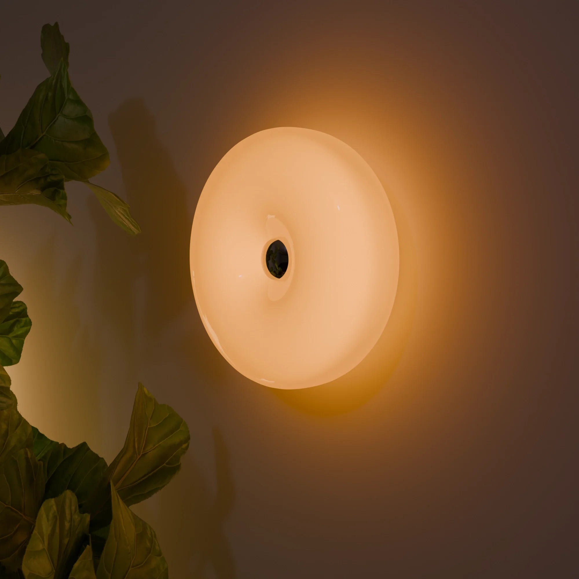 Modern White Ceramic Lumo Donut LED Table Lamp for Bedroom Decor