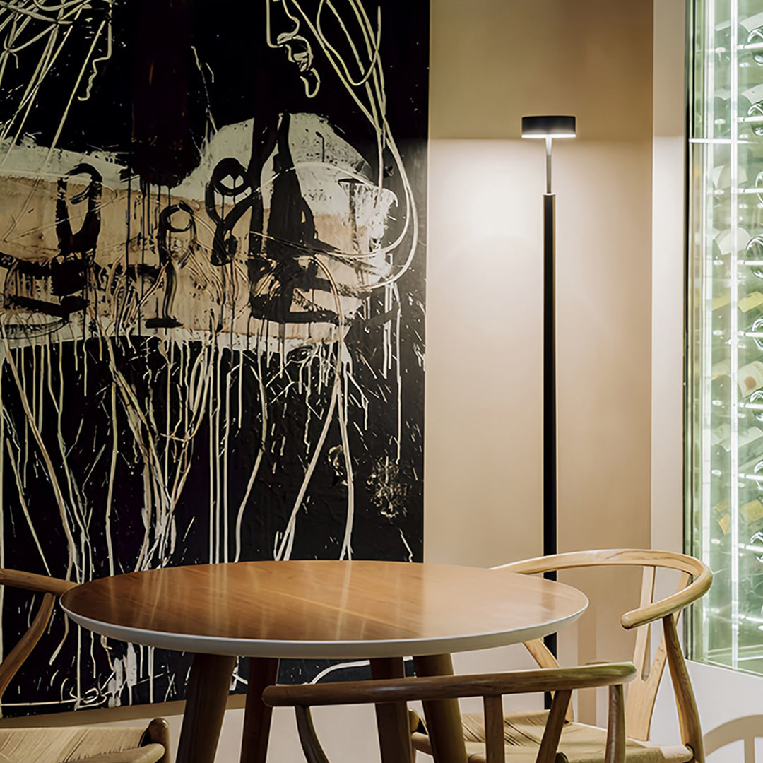 Chic Dimmable Petite Modern Floor Lamp in Black for Living Room Reading