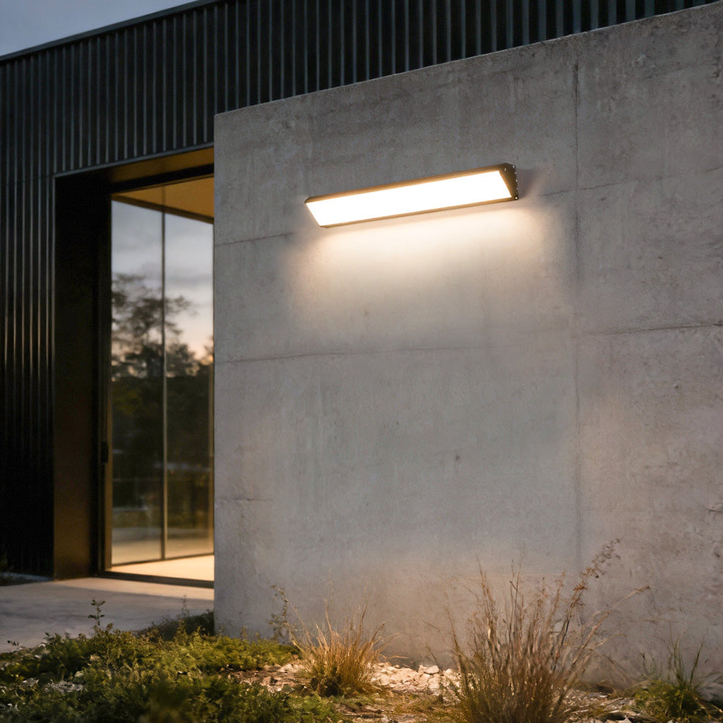Modern Waterproof Black LED Wall Sconce for Outdoor Patio Lighting