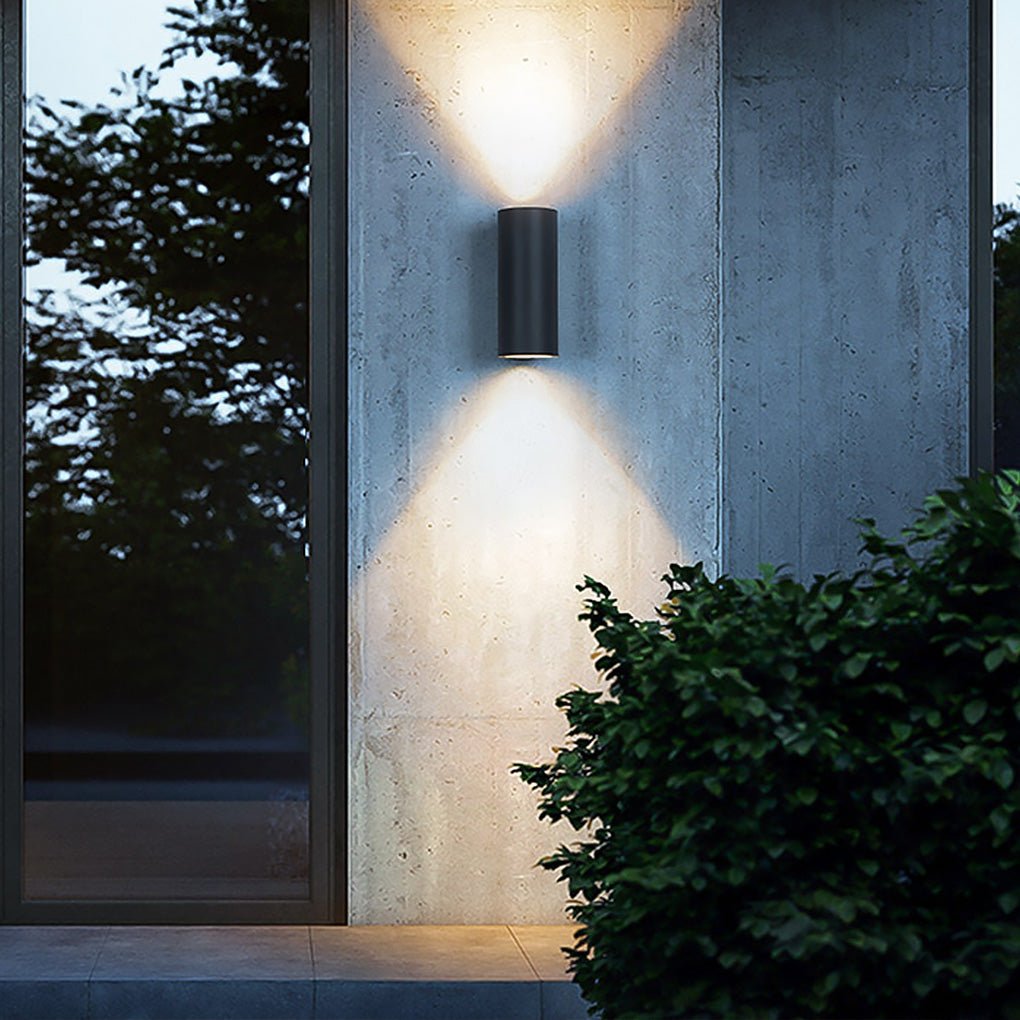 Contemporary Waterproof LED Wall Light Fixture for Outdoor Spaces