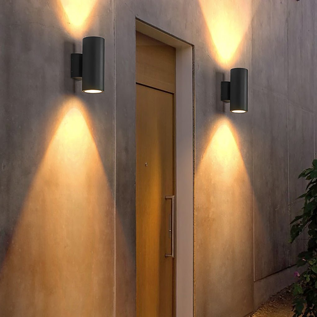 Contemporary Waterproof LED Wall Light Fixture for Outdoor Spaces