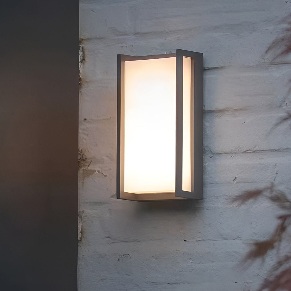 Modern Black Geometric Metal Outdoor Wall Light Fixture for Patios