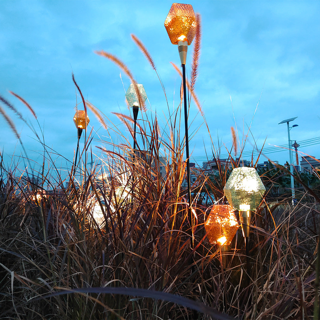 Elegant LED Diamond Pathway Lights in White for Garden Walkways