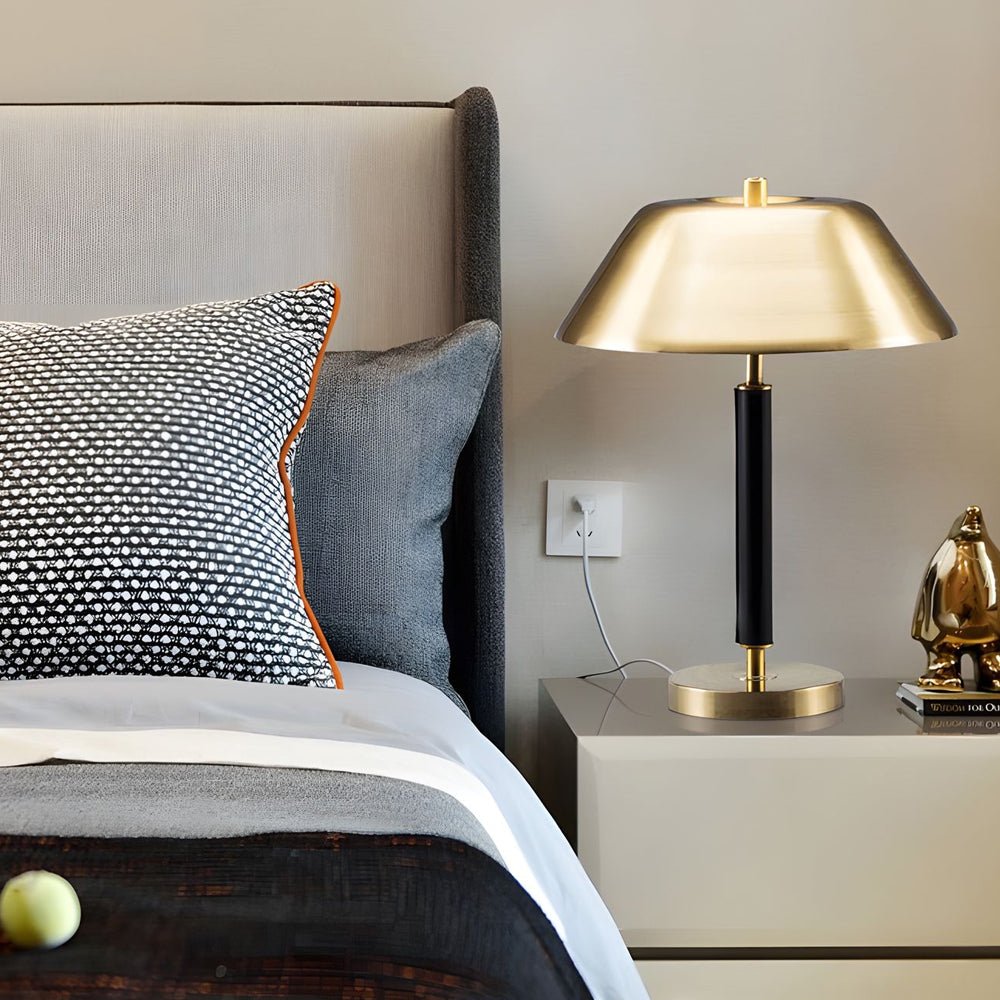 Sleek Black Metal and Brass Table Lamp for Contemporary Living Room Decor