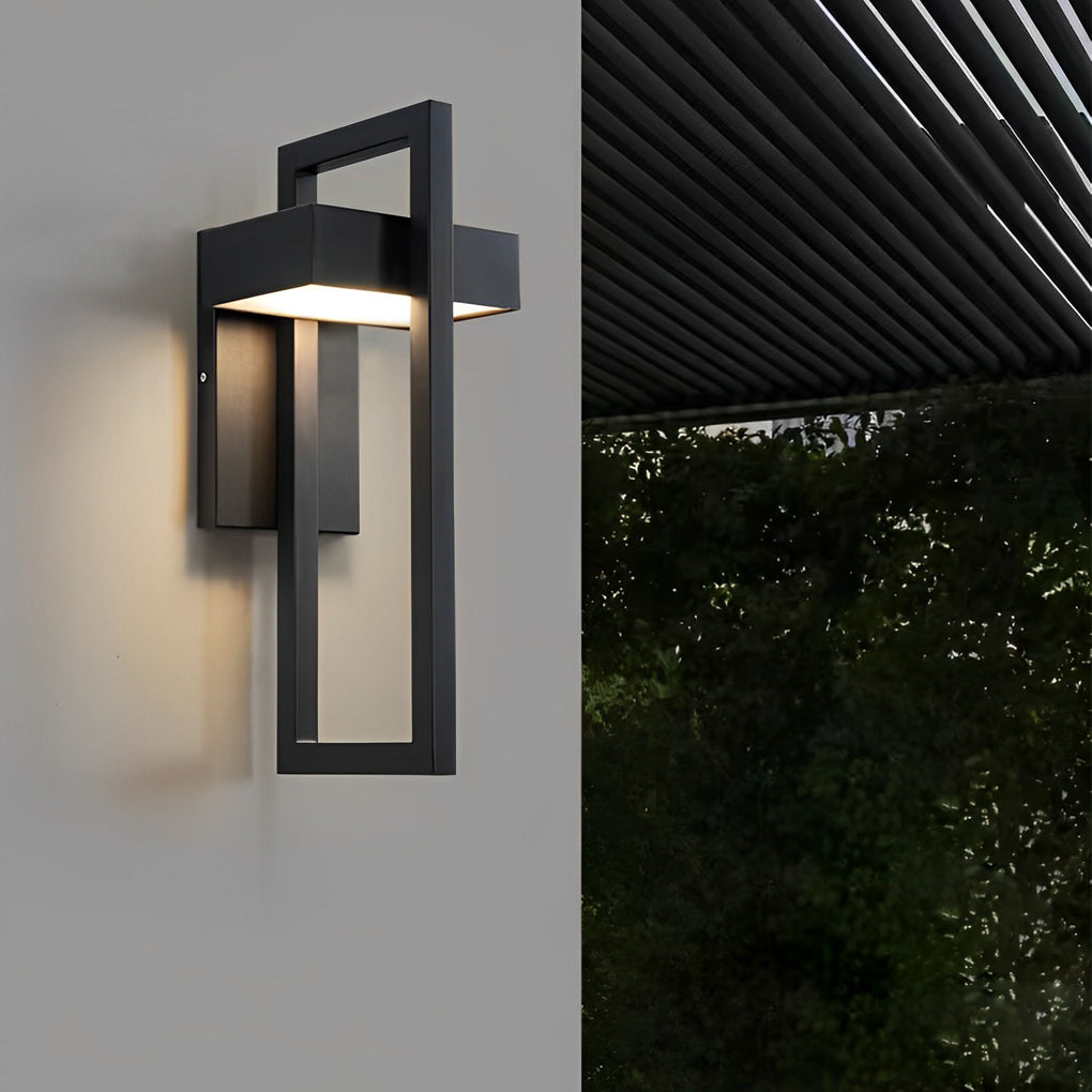 Sleek Black Rectangular LED Outdoor Wall Sconce for Modern Patios