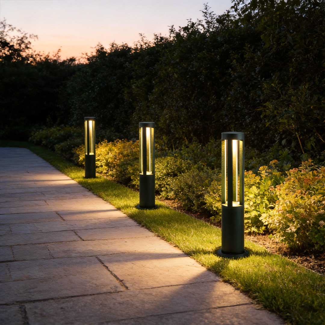 Modern Round Black LED Bollard Light Fixture for Outdoor Pathways