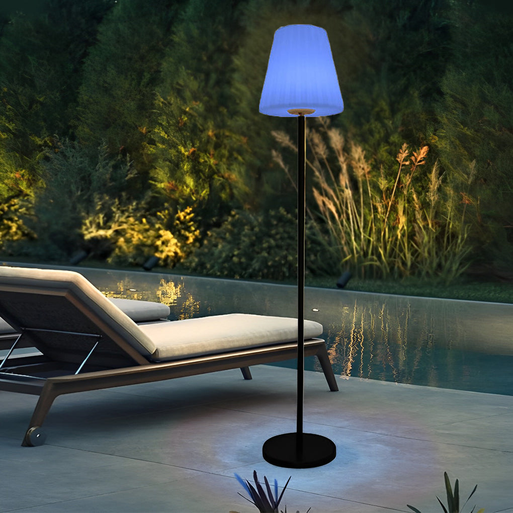 Sleek Black Metal LED Outdoor Floor Lamps for Patio Garden Lighting