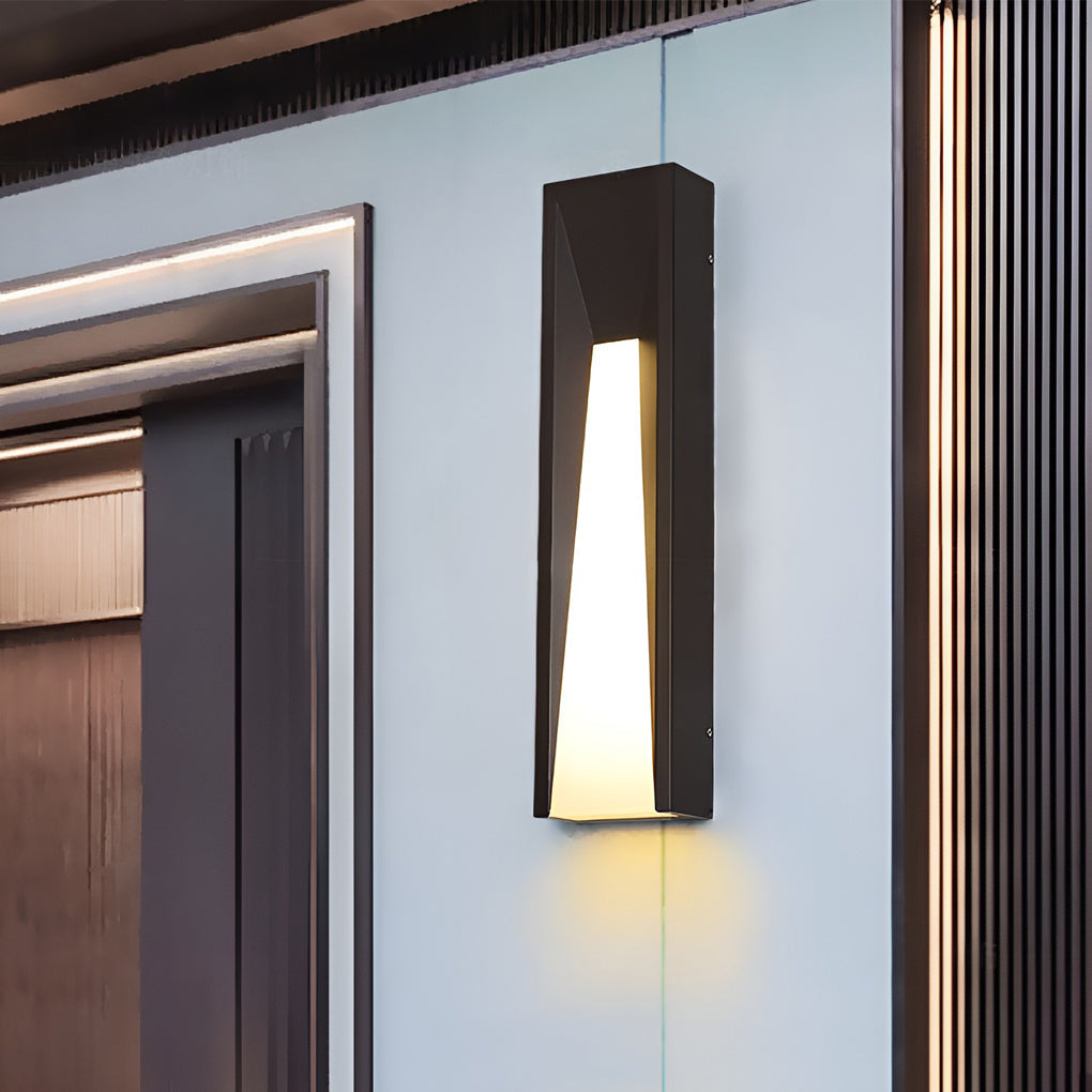 Sleek Black Modern Rectangular LED Wall Light for Outdoor Spaces