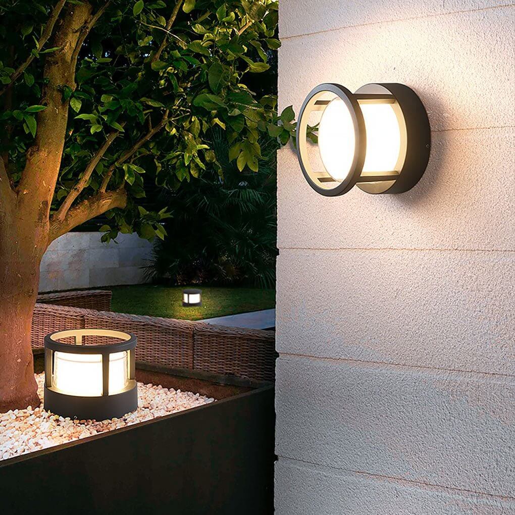 Sleek Black Modern Round Outdoor Post Light with Double-Layered Shade