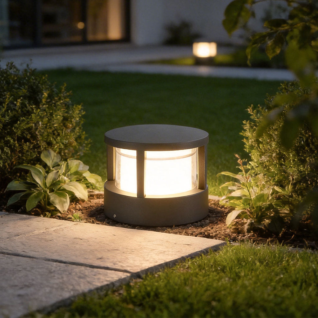 Sleek Black Modern Round Outdoor Post Light with Double-Layered Shade