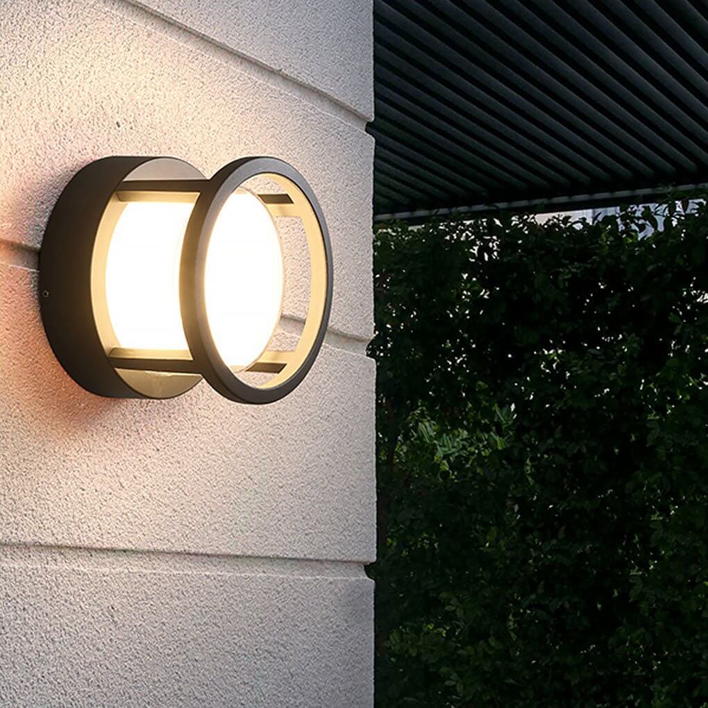 Sleek Black Modern Round Outdoor Post Light with Double-Layered Shade