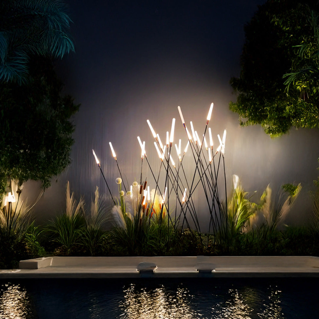 Outdoor Waterproof LED Landscape Spike Light for Garden Pathway Lighting