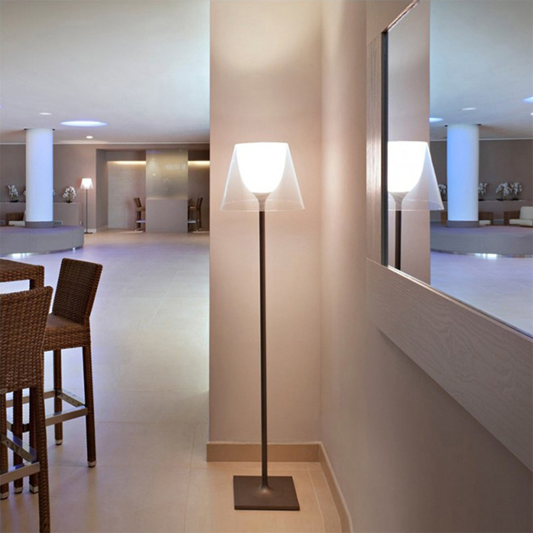 Sleek Nordic Style White Floor Lamp for Modern Living Room Lighting