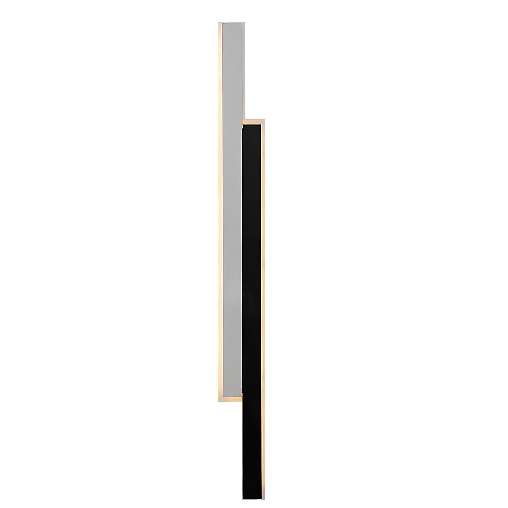 Minimalist White Dual-Strip LED Wall Sconce for Modern Interiors