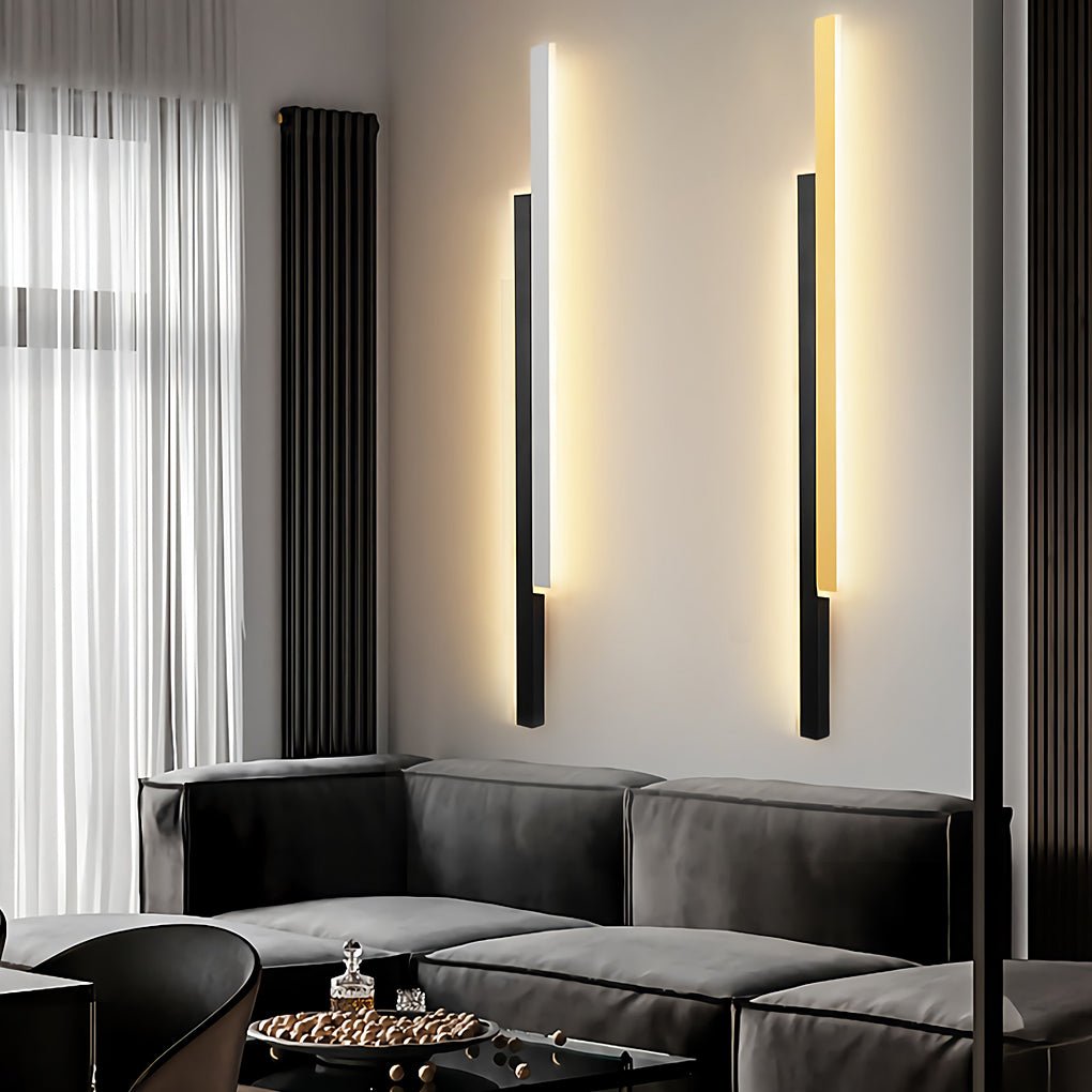 Minimalist White Dual-Strip LED Wall Sconce for Modern Interiors