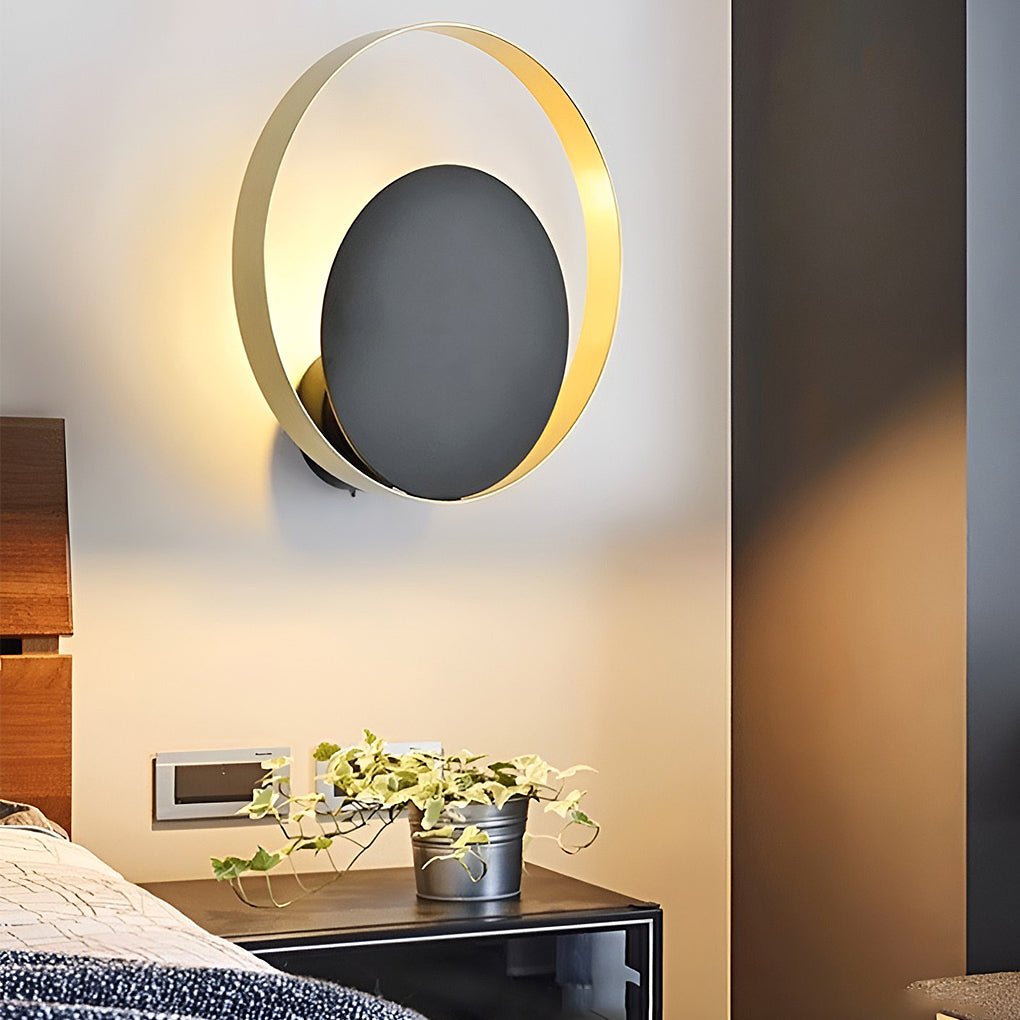 Nordic Minimalist Round LED Wall Sconce in Black for Bedroom Decor