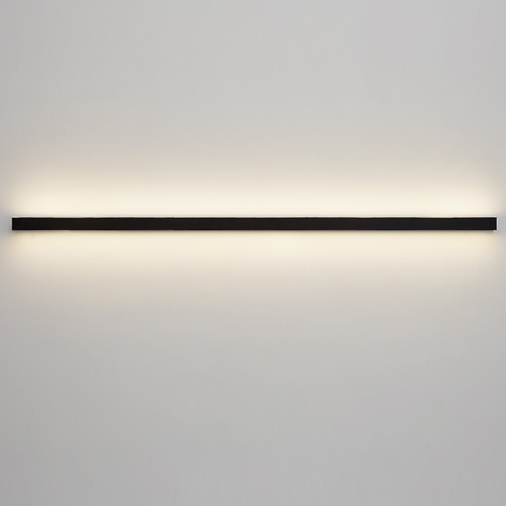 Sleek Black Aluminum Linear Wall Sconce for Modern Living Room Décor