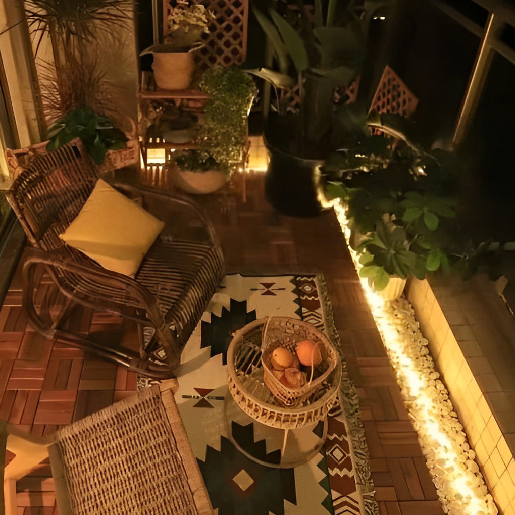 Flexible Waterproof LED Light Strips for Outdoor Decorative Lighting