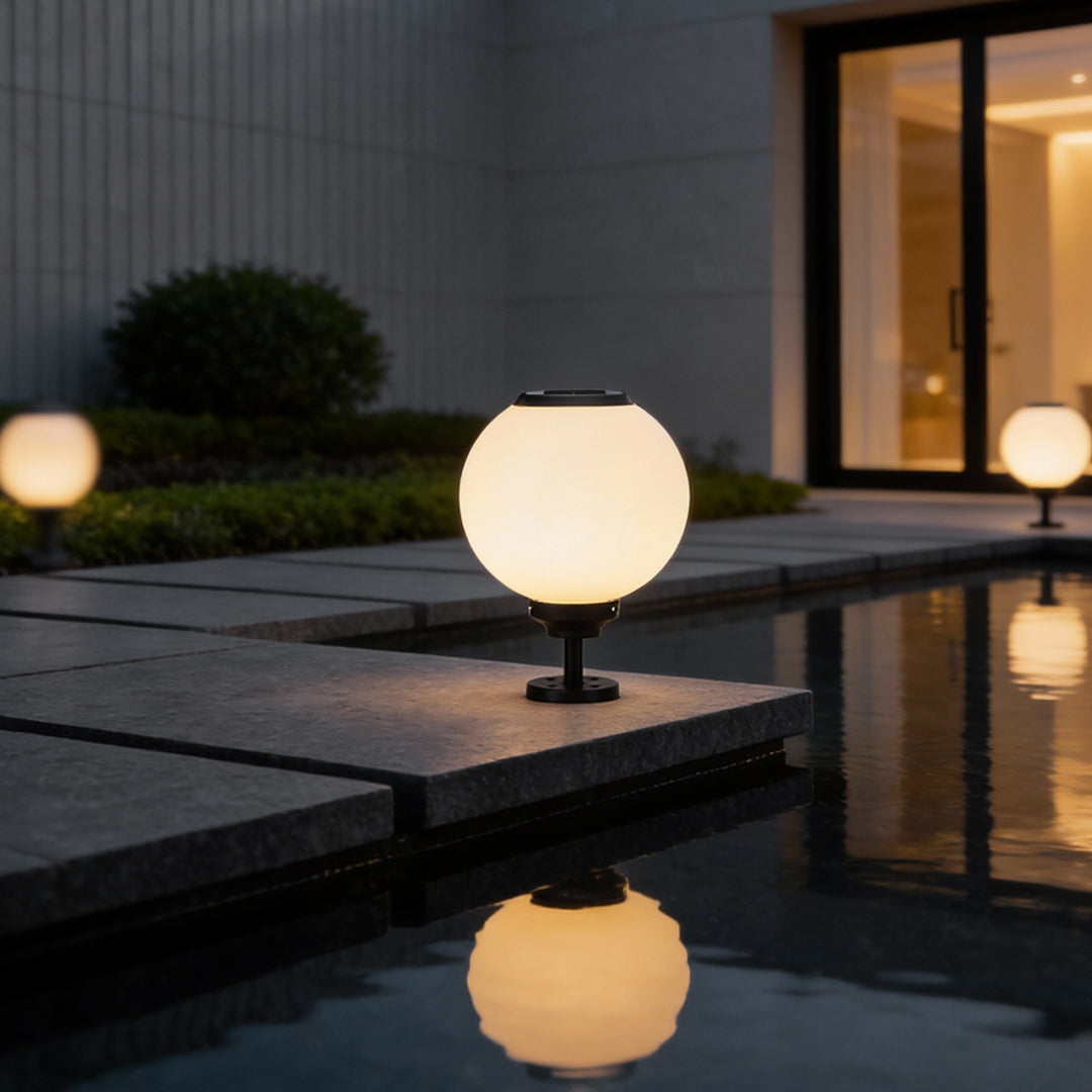 Elegant Waterproof LED Solar Spotlights for Outdoor Gate Pillars