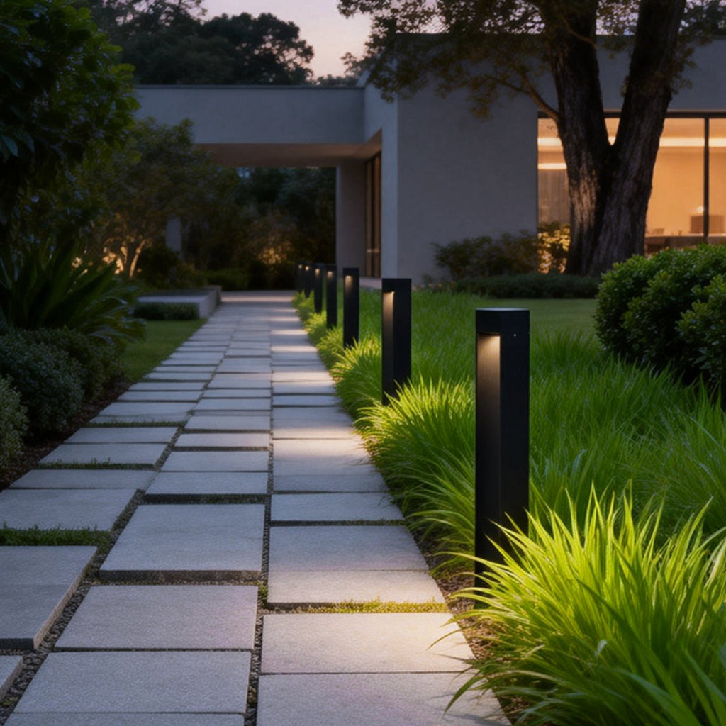 Modern Black LED Lawn Bollard Light for Outdoor Garden Illumination