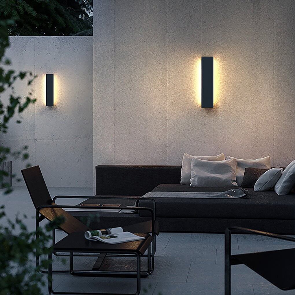 Sleek Black Waterproof LED Linear Outdoor Wall Light for Patio Entrance