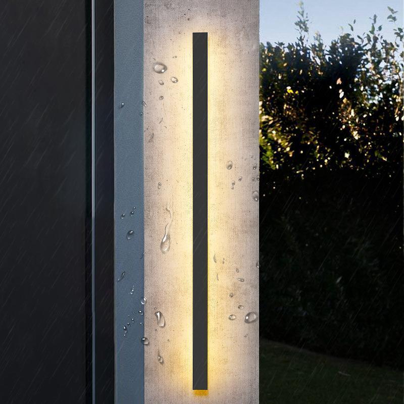 Black Linear Integrated LED Outdoor Wall Light for Contemporary Spaces