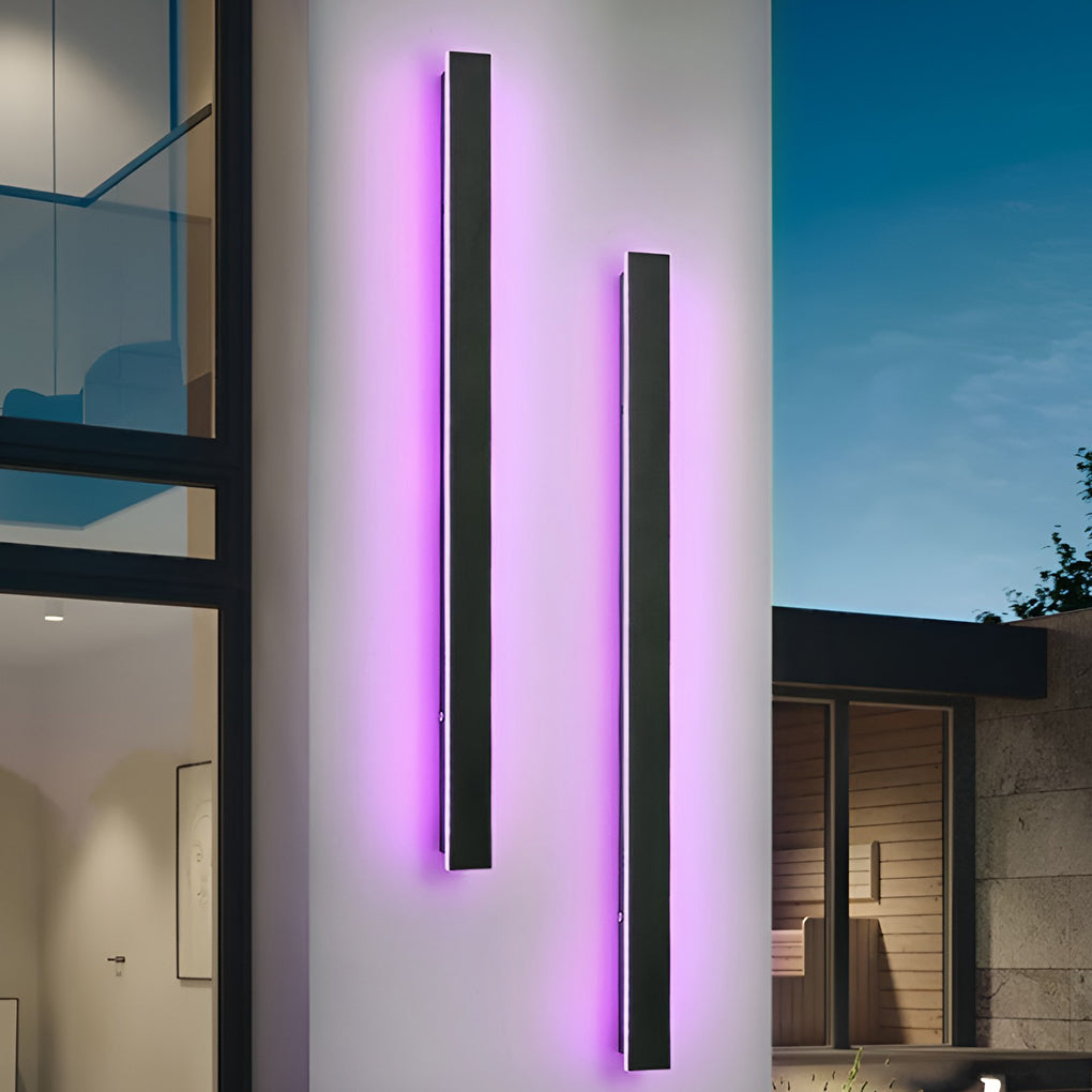Black Linear Integrated LED Outdoor Wall Light for Contemporary Spaces