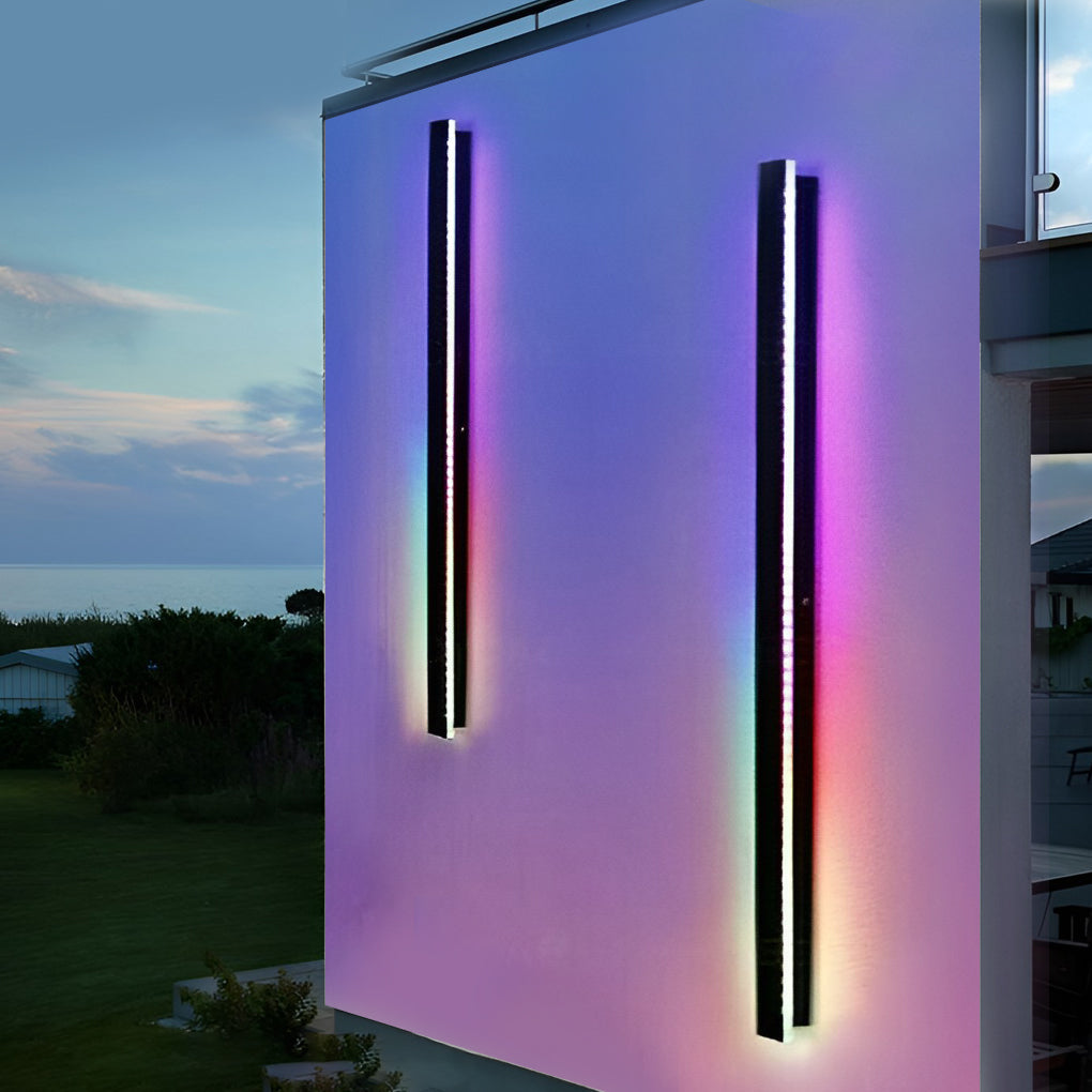 Black Linear Integrated LED Outdoor Wall Light for Contemporary Spaces