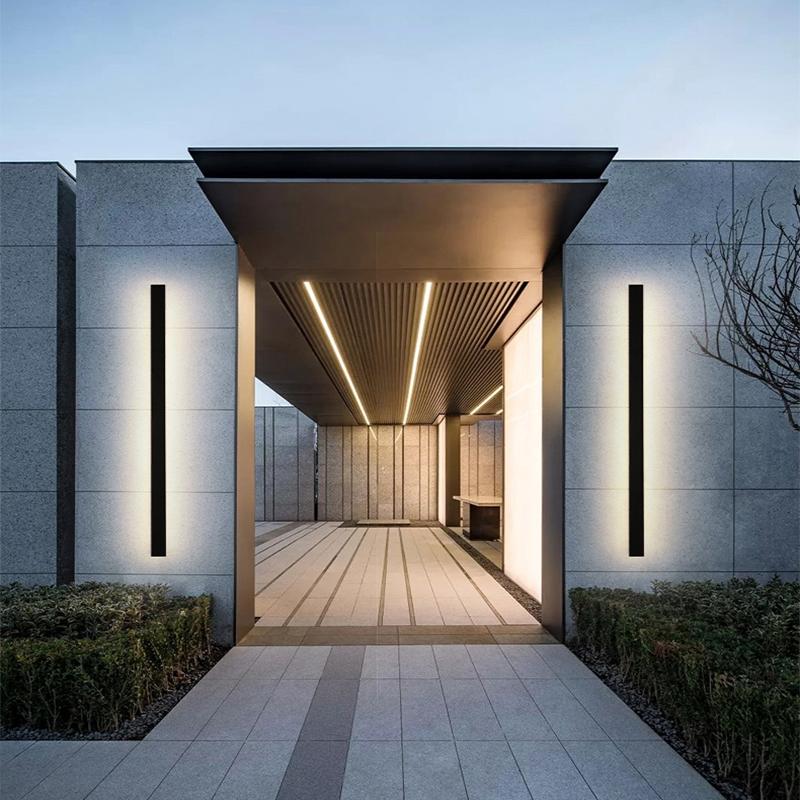 Black Linear Integrated LED Outdoor Wall Light for Contemporary Spaces