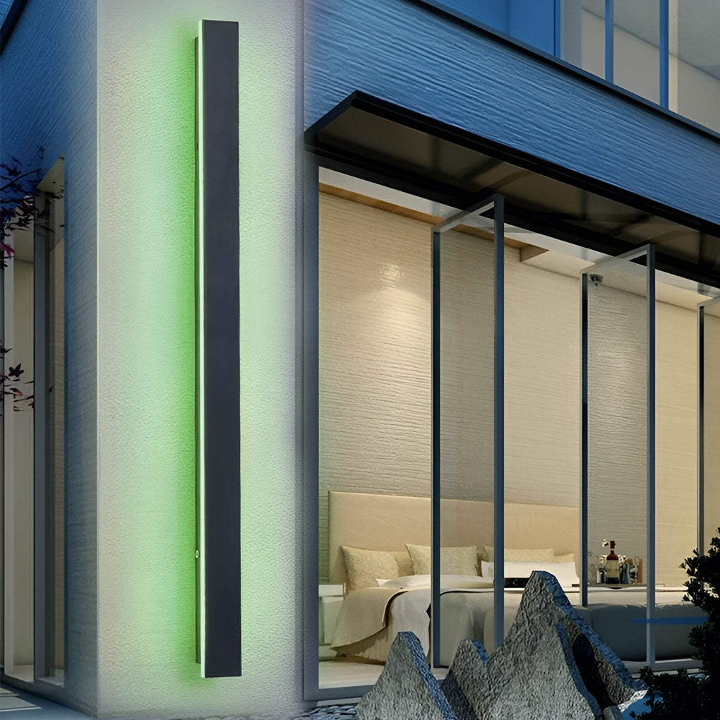 Black Linear Integrated LED Outdoor Wall Light for Contemporary Spaces