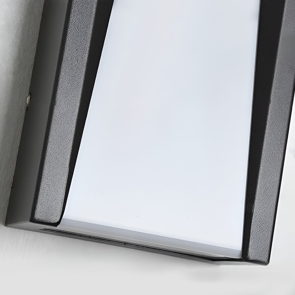 Sleek Black Modern Rectangular LED Wall Light for Outdoor Spaces