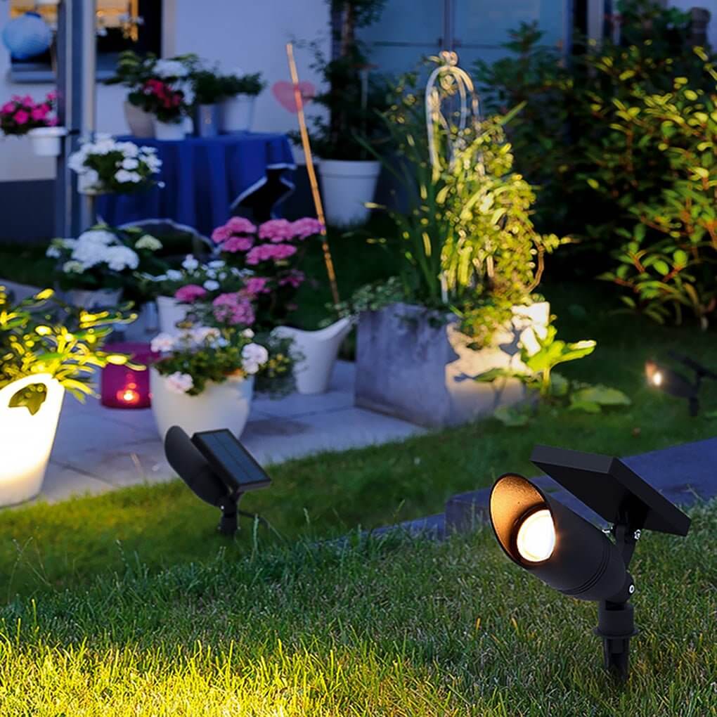 Elegant Solar-Powered Spotlight for Trees - Outdoor Landscape Illumination