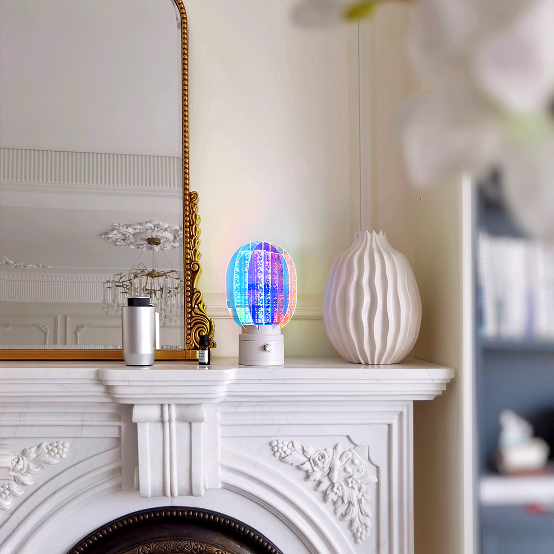 Vibrant Aluminum LED Table Lamps - Artistic Design for Modern Rooms