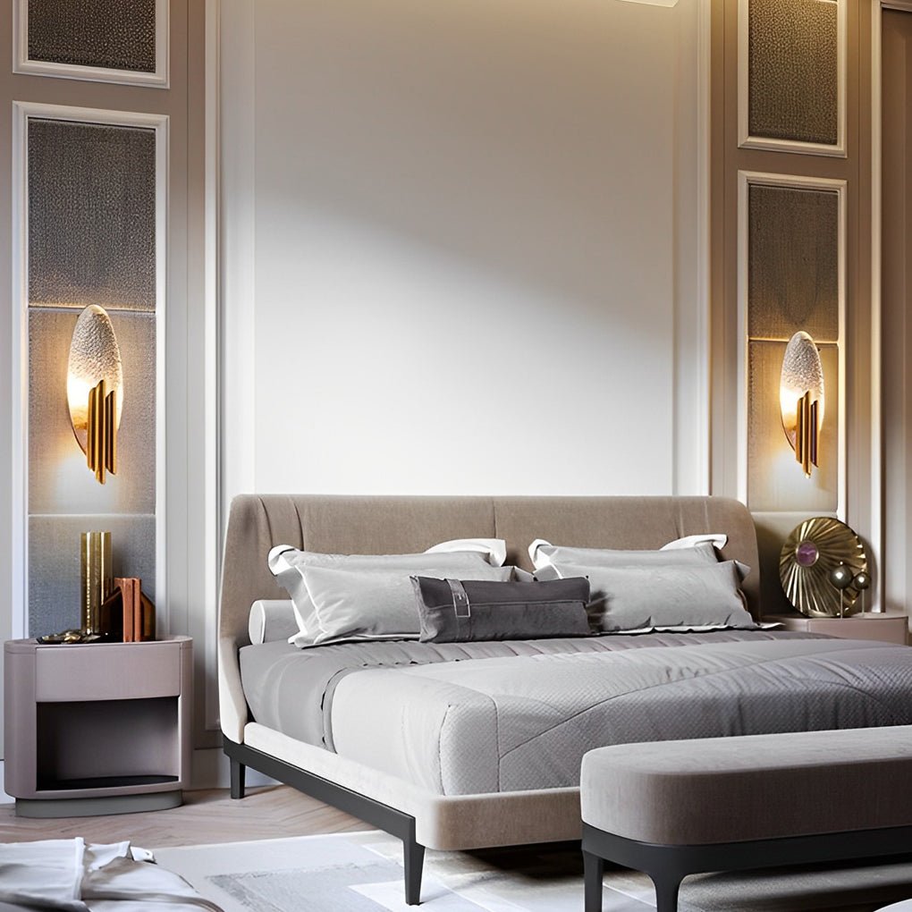 Oval Minimalist Iron Wall Light Fixture in Electroplated Finish for Indoor Use